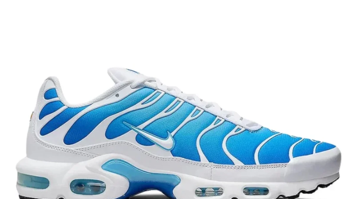 Sky blue Air Max Plus Sky Blue | sneakerman.store
