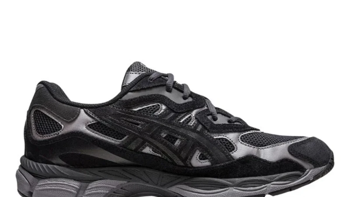 人気☆ASICS☆ GEL-NYC GRAPHITE GREY BLACK asics-gel-nyc-graphite-grey-